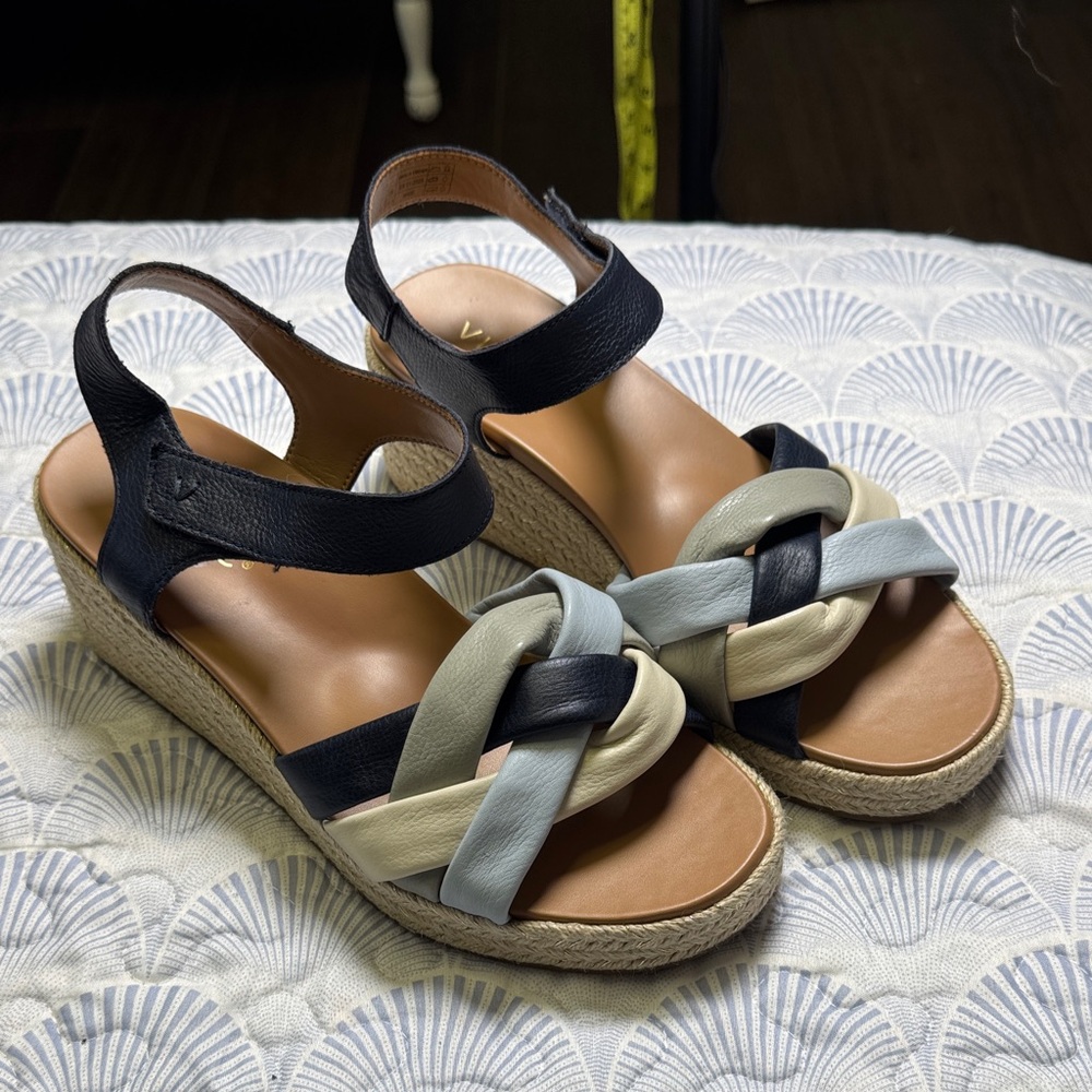 Vionic Saratoga Espadrille Wedge Sandals Wide Size 9 Blue Leather Comfort - Picture 10 of 11